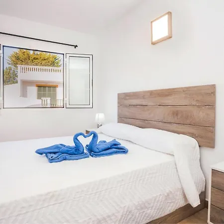Apartamento En Cala Bosch - B7