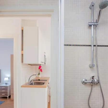 Apartamento En Cala Bosch - B7